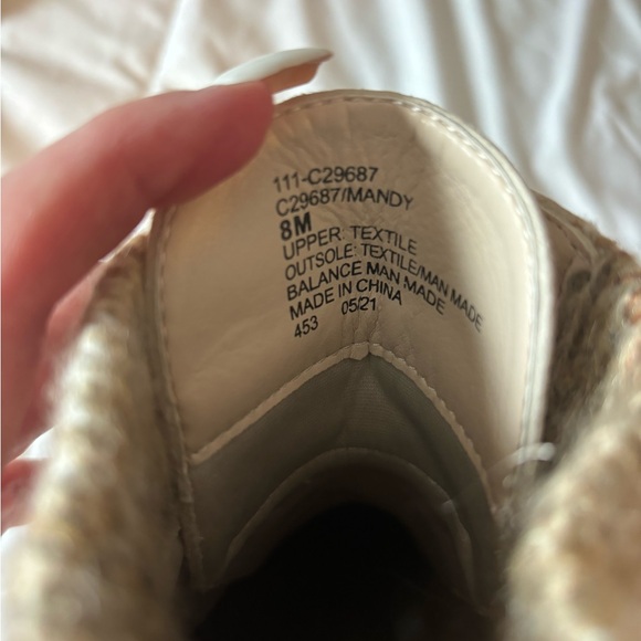 Cliffs by the White Mountain Winter White Boots - Picture 2 of 3